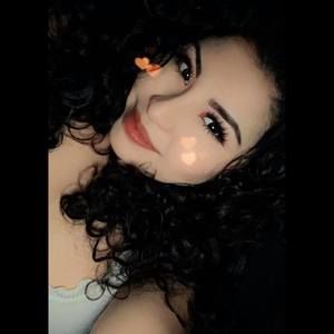 Meet your Posher, Daniela